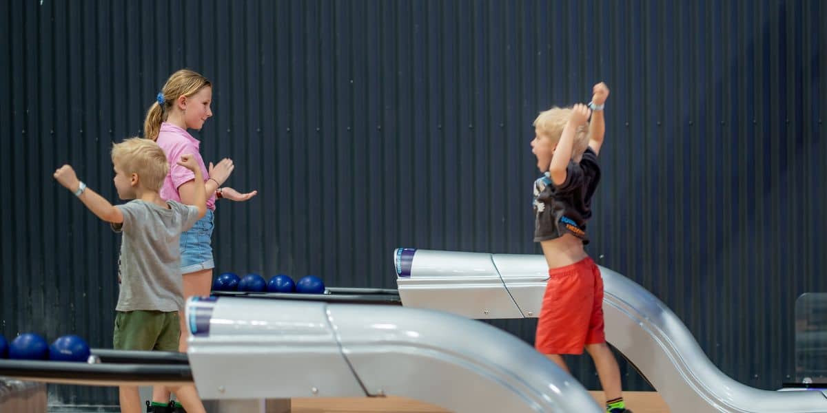 Bowling Logan Underwood Area 51